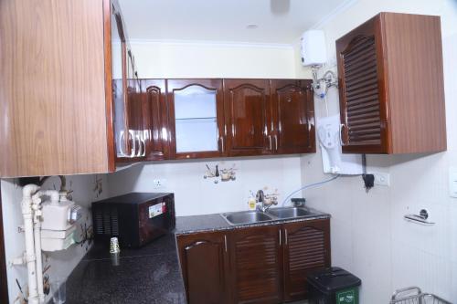 Gambar di galeri bagi Divine India Service Apartment 3Bhk,B57 Sarita Vihar,Apollo di New Delhi