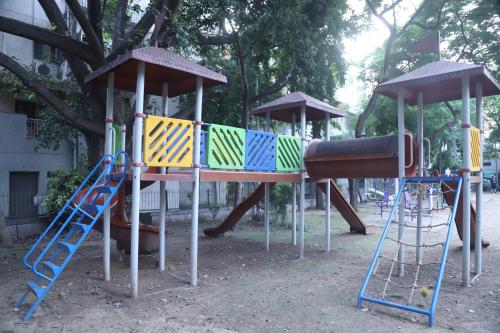 Gambar di galeri bagi Divine India Service Apartment 3Bhk,B57 Sarita Vihar,Apollo di New Delhi