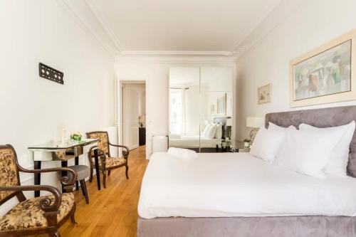 Chic Parisian Stay Trocadéro & Eiffel Tower