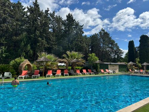 Бассейн в La Vallée De Taradeau или поблизости