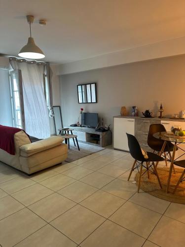 Photo de la galerie de l'établissement Chambre, à Ajaccio