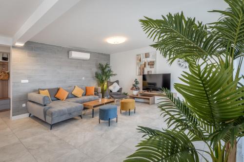 Luxury apartment Paradise