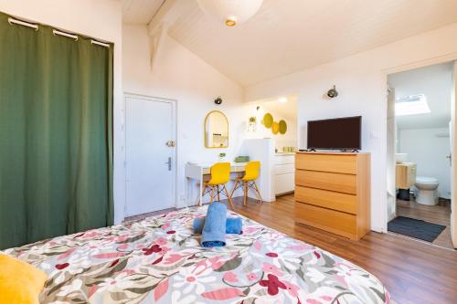 Les Toits de Roquelaine - Bright & cozy studio