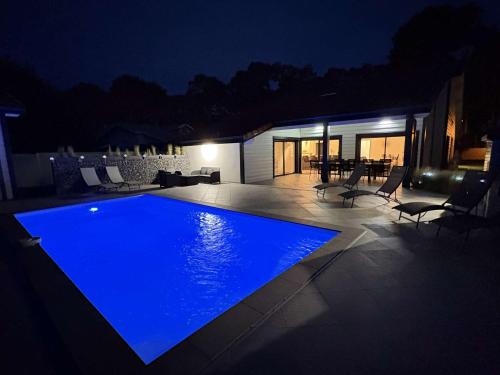 Villa d'exception avec piscine chauffée proche océan à Biscarrosse Plage - FR-1-831-8