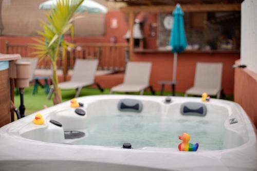 Gallery image of La Tirajanera 1+2 in Vega de San Mateo