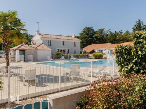 Maison Avec Terrasse, Piscine, Proche Plage et Forêt à Saint-Hilaire-de-Riez ! - FR-1-324A-63