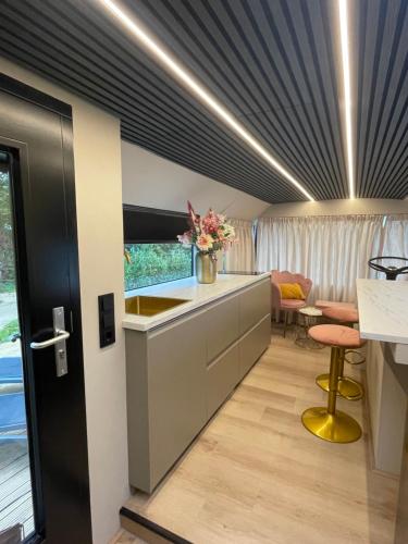 Zona de estar de Bed&Bus met dakterras