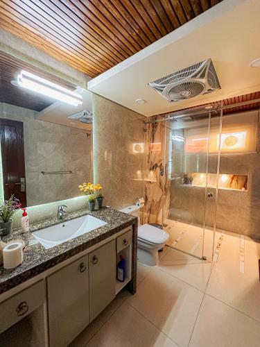 Vannituba majutusasutuses A Luxury Residance in DHA, Karachi