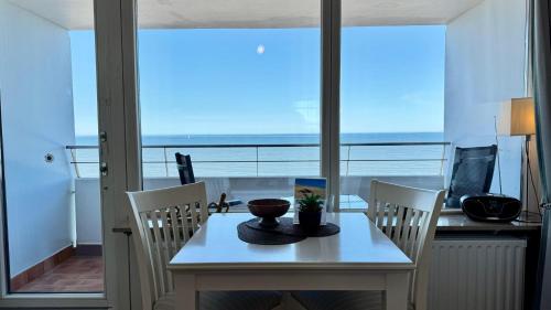 Общий вид на море или вид на море из апартаментов/квартиры