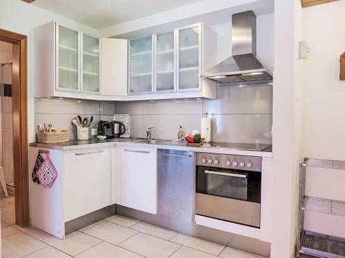 Apartment Chalet Almis-Bödeli-1 by Interhome