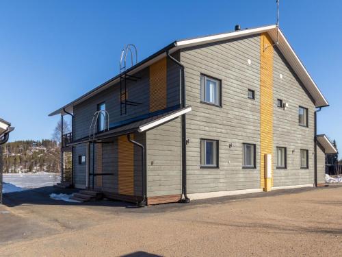 Budova, kde se prázdninový dům nachází