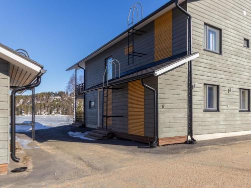 Budova, kde se prázdninový dům nachází