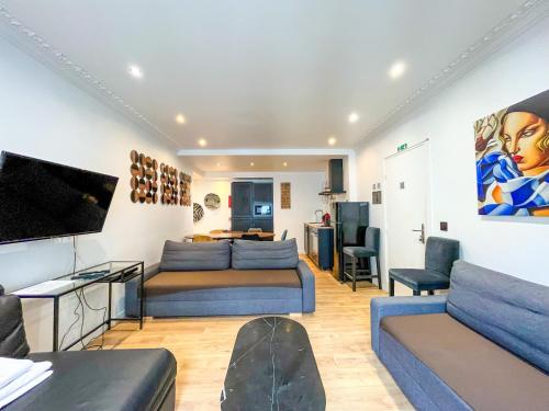 Urban Flat 104 - 4 Bedroom Flat Opera