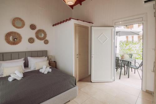 Semeli House