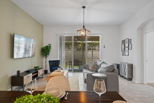 CONDO 2bed2bath next to Disney w Free Water Park photo 12