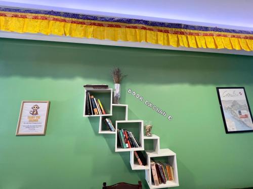 Η βιβλιοθήκη hostel