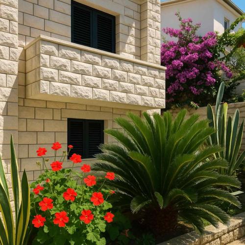Κήπος έξω από το Apartments Villa Mirjana