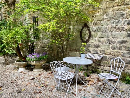 Dépendance calme avec jardin au coeur de Bordeaux