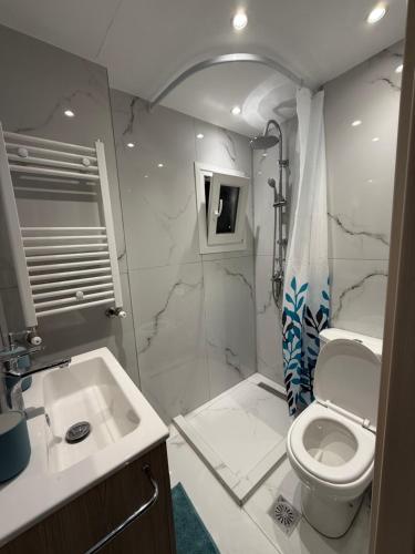 KM55 luxury apartment