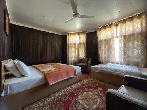 Gallery image of Noor Lodge in Karimabad Hunza