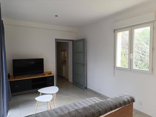 Photo de la galerie de l'établissement Maison atypique avec jardin, à Calenzana