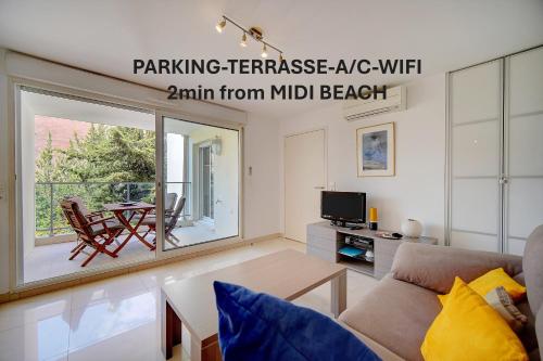 2 PIECES MODERNE AVEC TERRASSE ET PARKING A 3MN DES PLAGES !l- A1B230