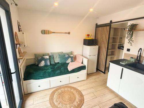 F2/4 pers plage-commerces à pieds-parking privé