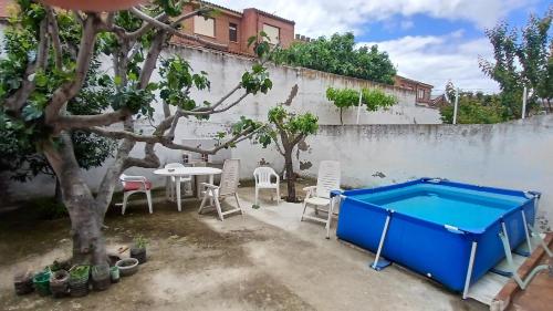 Bazén v ubytování Cuarto Privado Doble en Toledo nebo v jeho okolí