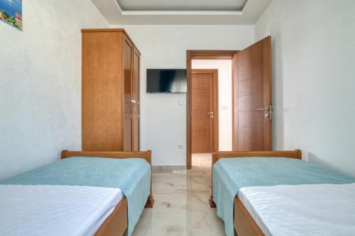 Φωτογραφία από το άλμπουμ του Apartments Ljubica στο Χέρτσεγκ Νόβι