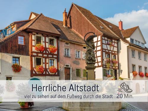 ユーバーリンゲンにあるSONNENTERRASSE - 3 Schlafzimmer, Whirlpool & Alpenblick - Perfekt für Romantik oder Familienurlaub mit Kind , Hund willkommen by FerienWohnenAmSee -のギャラリーの写真