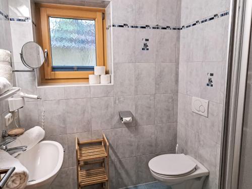 Apartment Rosa-8 by Interhome