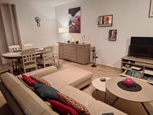 TV a/nebo společenská místnost v ubytování exceptionnel penthouse vue mer