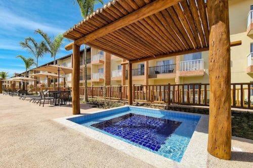 Bazén v ubytování Ondas Praia Resort nebo v jeho okolí