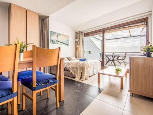 Apartment Voramar-3 by Interhome