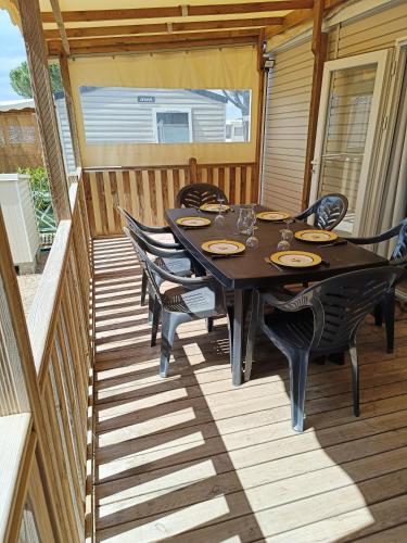 Mobil home clim 3 chambres à 100m de la plage