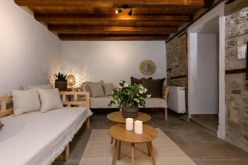 Toutounis House Kazaviti