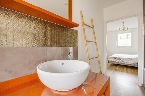 Ένα μπάνιο στο APPARTEMENT 45M2 1 Chambre 2 couchages