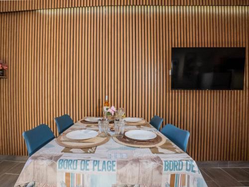 Holiday Home Les Maisons de la Plage-13 by Interhome