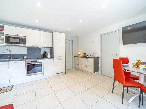 Apartment Le Club by Interhome