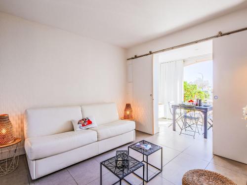 Apartment Les Boucaniers by Interhome