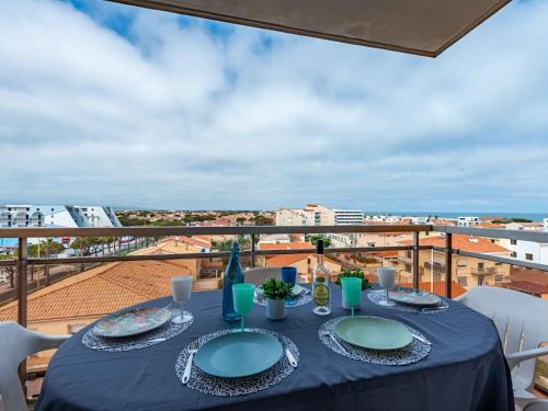 Apartment Le Suffren-2 by Interhome