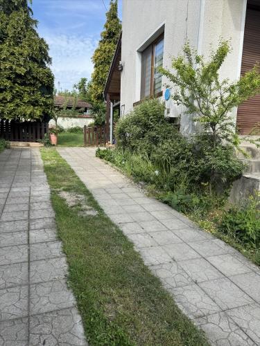 Κήπος έξω από το Casa SiMaria