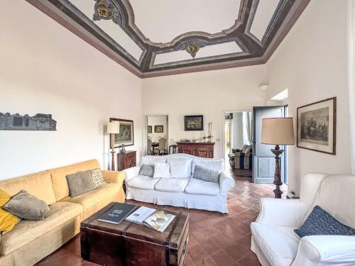 Posezení v ubytování Villa La Vigna by Interhome