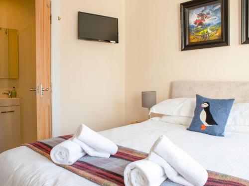 Ένα ή περισσότερα κρεβάτια σε δωμάτιο στο Holiday Home solas Alainn by Interhome