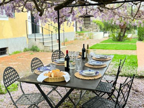 Zahrada ubytování Villa La Vigna by Interhome