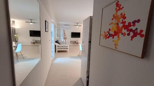 TV a/nebo společenská místnost v ubytování Apartments Grbin