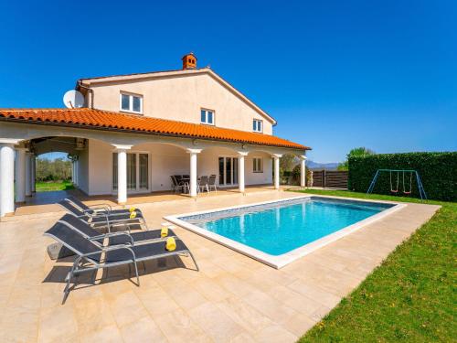 Holiday Home Kikaana by Interhome