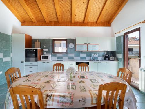 Apartment Limun-3 by Interhome
