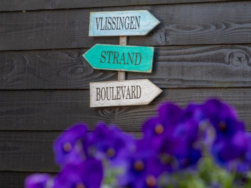 Et logo, certifikat, skilt eller en pris der bliver vist frem på Apartment Symphonie by Interhome