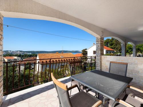 Apartment Limun-1 by Interhome